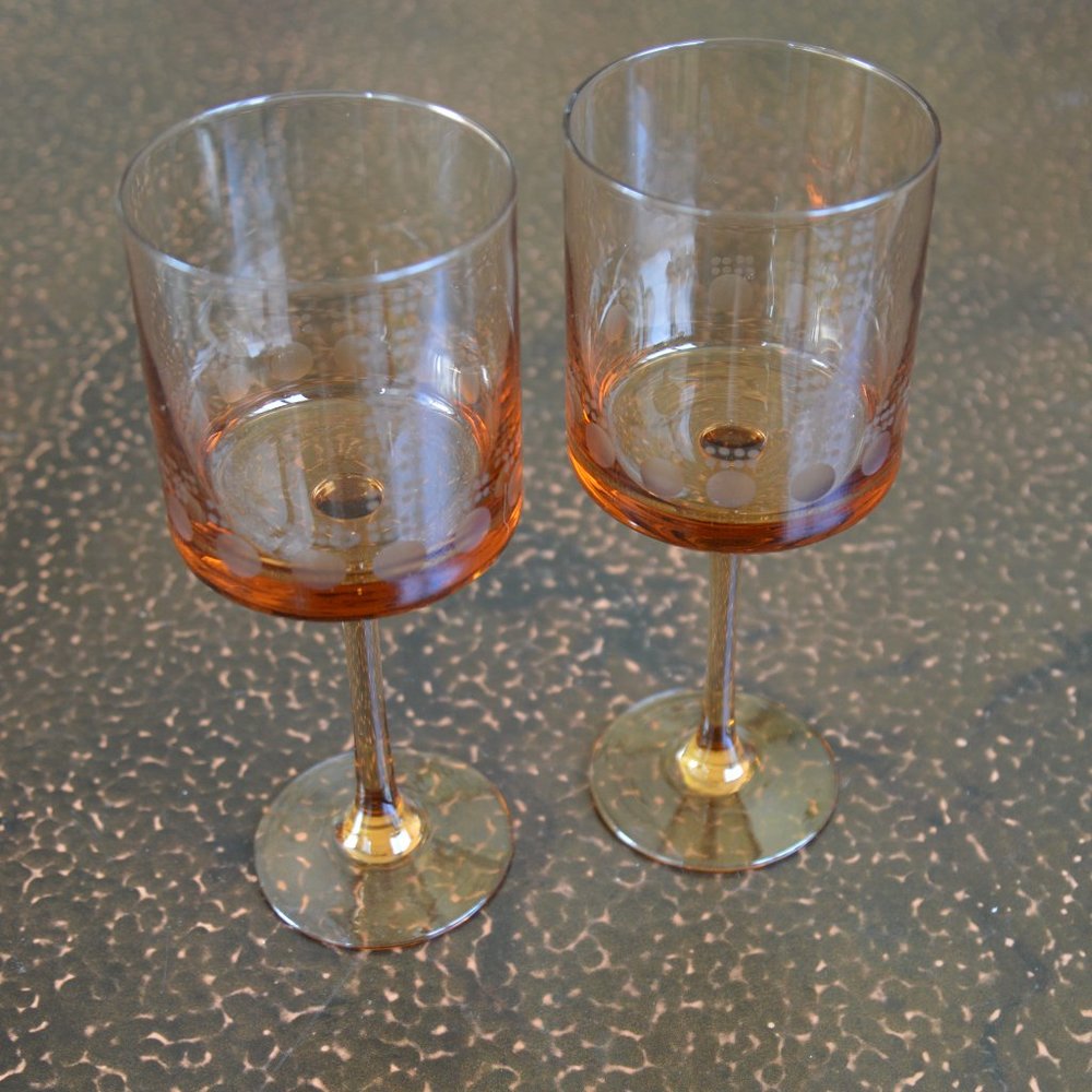 Retro Amber Etched Flat Bottom Stemmed Wine Glass ~ set of 2